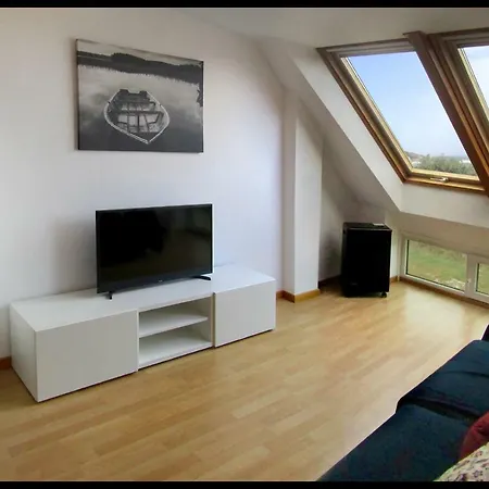 Apartment Atico Nuevo Laxe